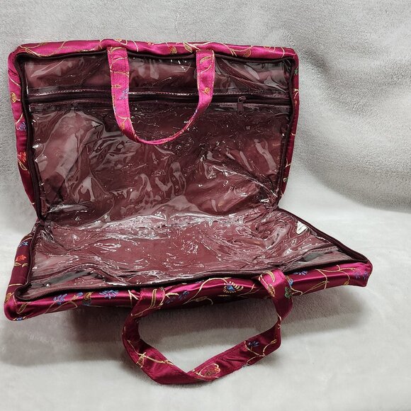 *New Low Price* Red Embroidered Cosmetic Bag Set - Picture 5 of 8